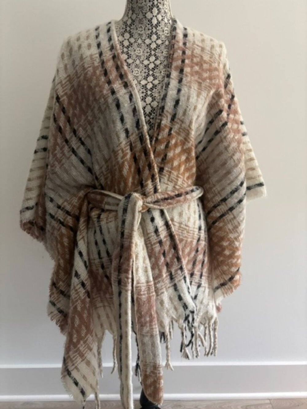 NWOT - Vince Camuto Plaid Fringe Poncho - One Size